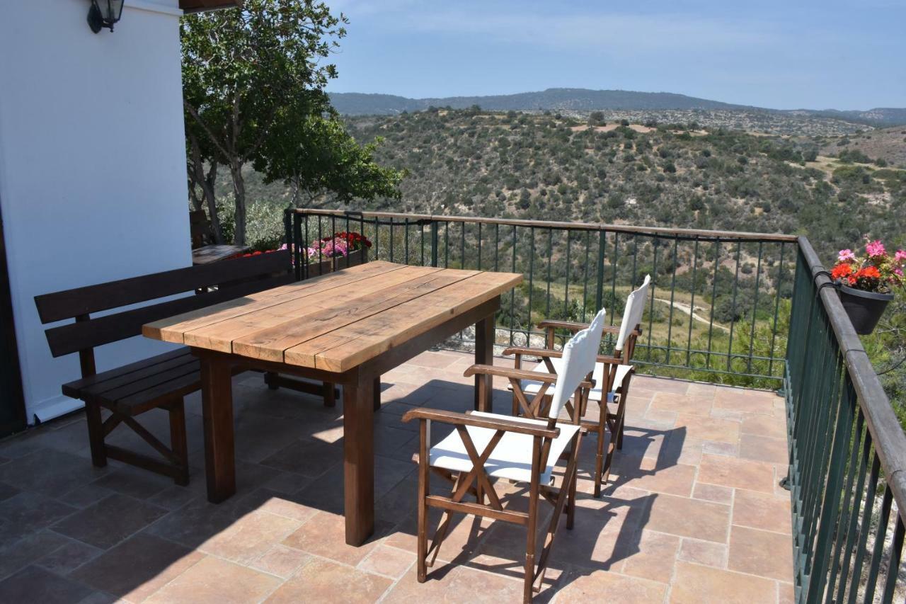 Philip'S Holiday House Neo Chorio Exterior foto